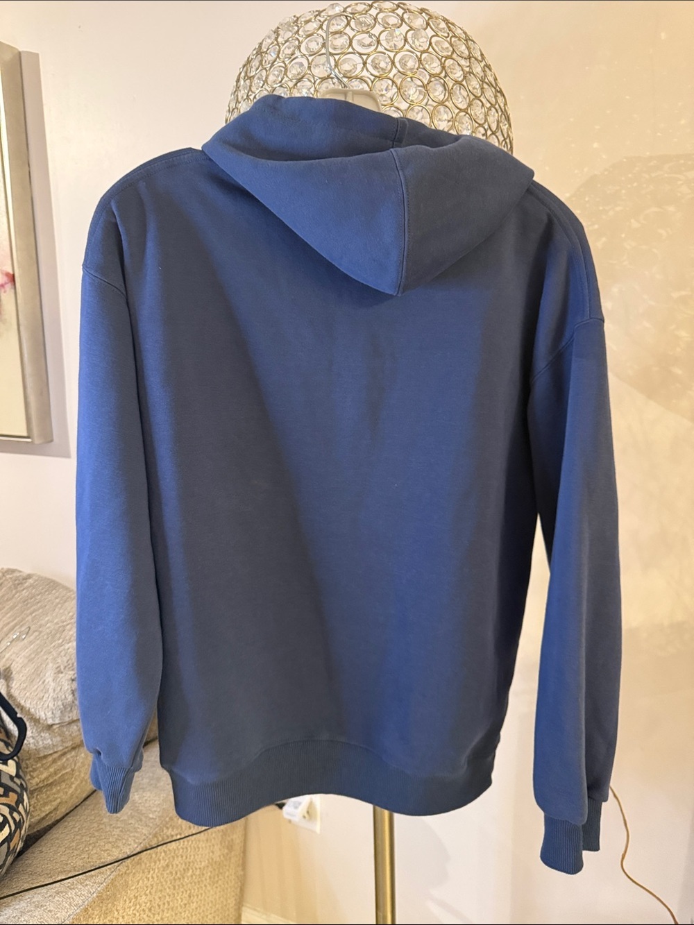 ALO Yoga Blue Pullover Hoodie
M - Picture 4 of 4